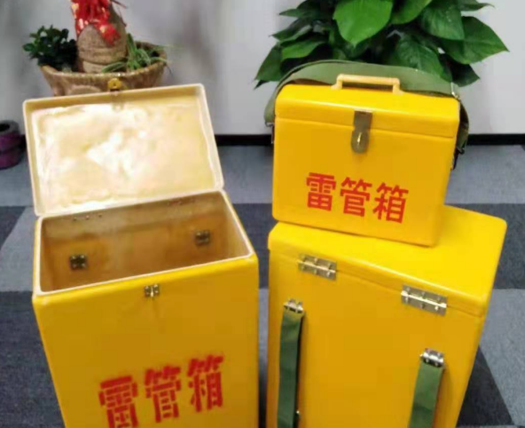 文教镇玻璃钢雷管箱有哪些特点