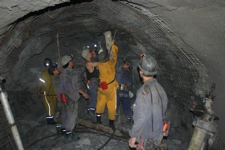 文教镇工程爆破中的危险因素分析以及应对工程爆破危险的措施